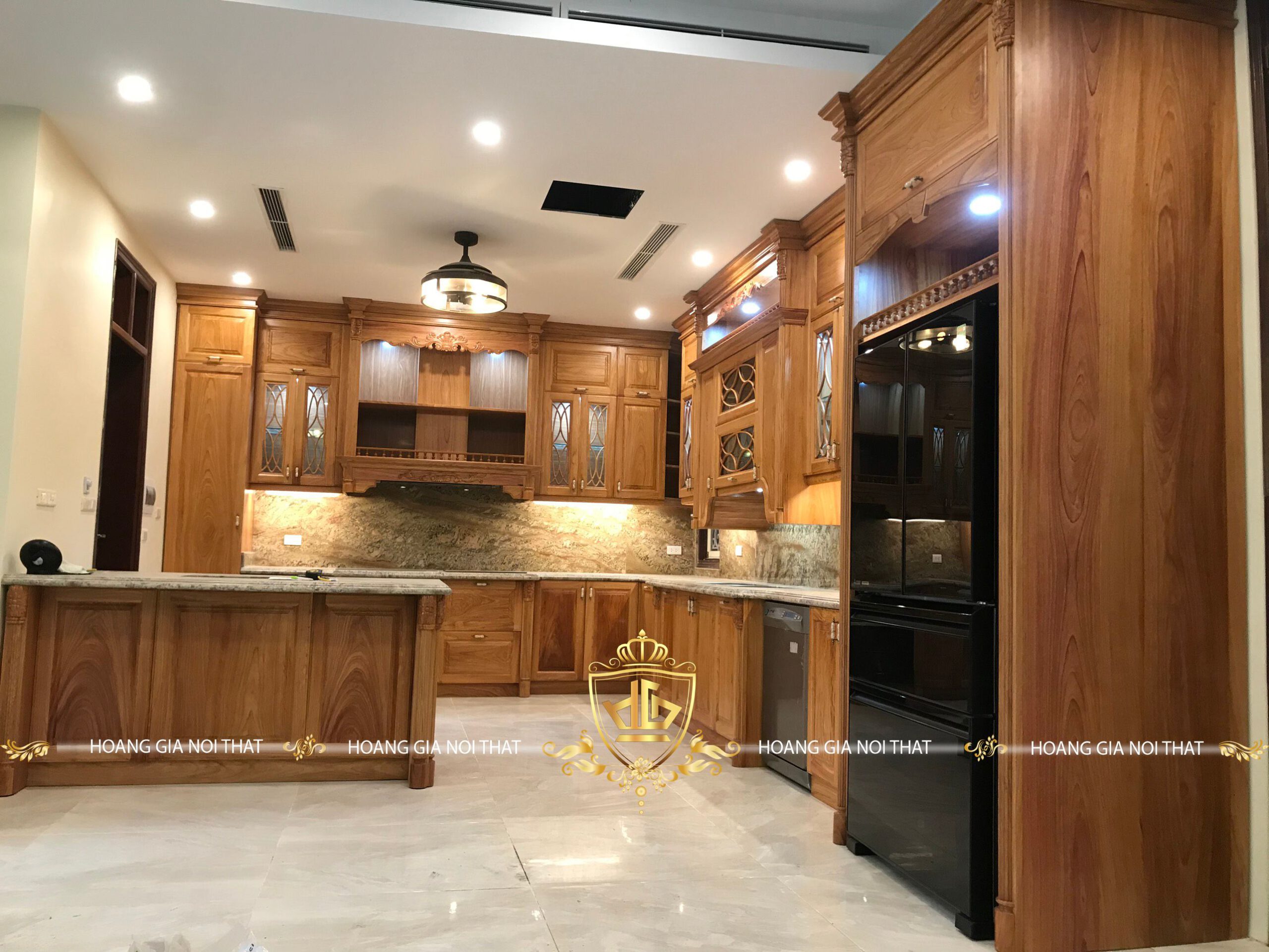 nội thất phòng bếp gỗ óc chó